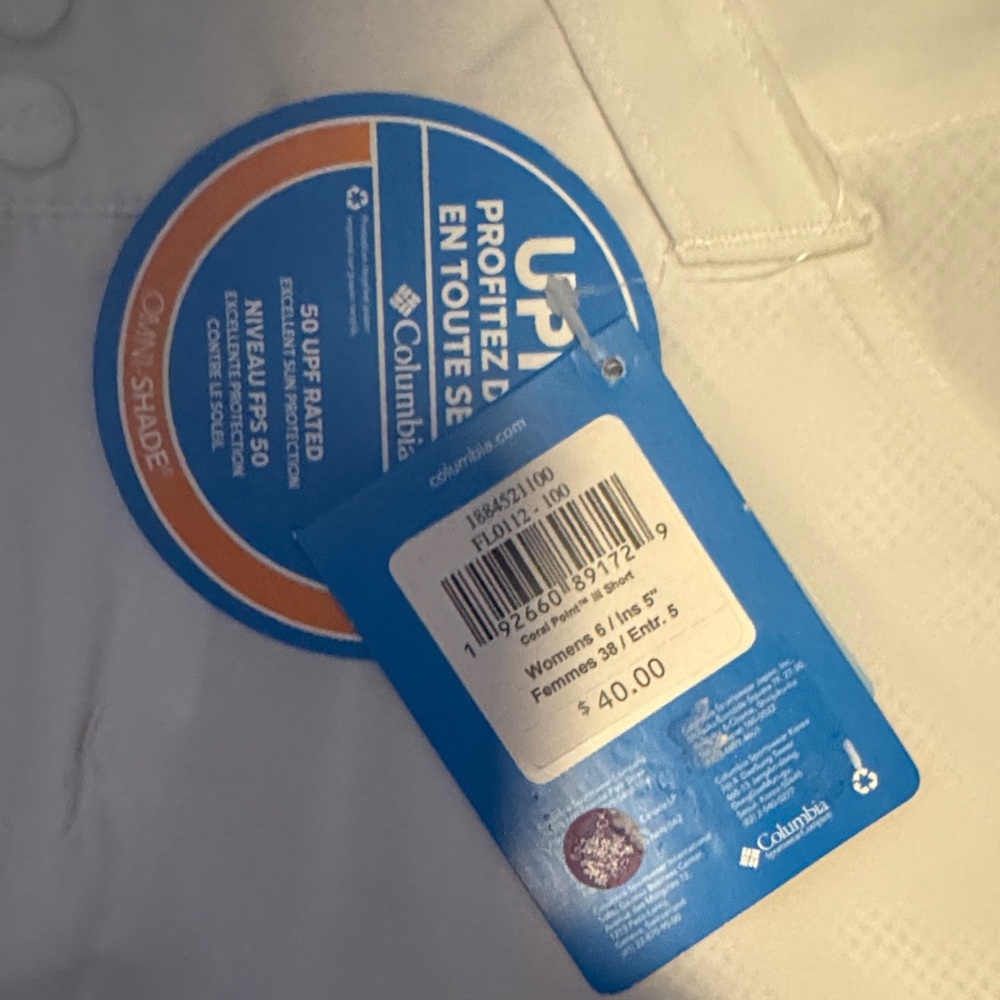 Columbia Women's Athletic White Shorts sz 6, Ins. 5” - Picture 2 of 4